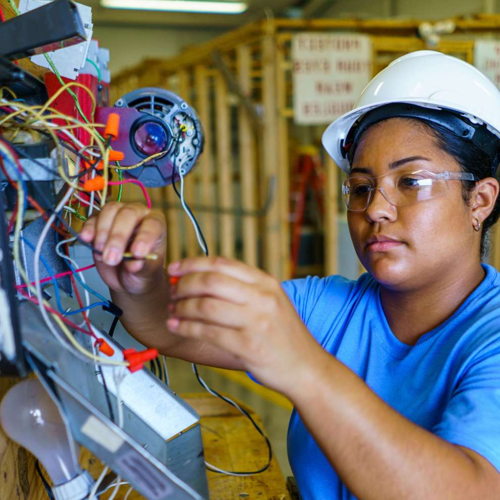 DIPLOMA IN ELECTRICIAN